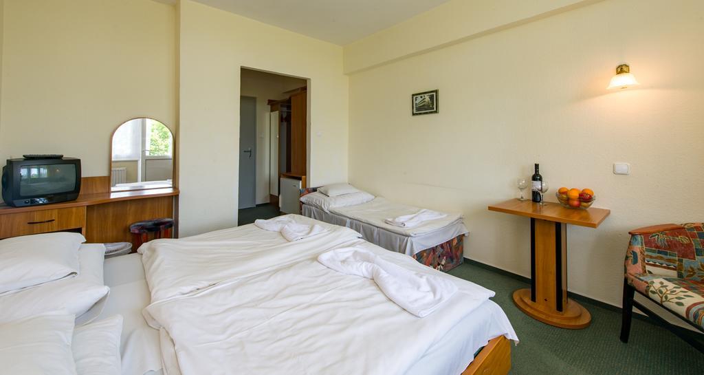Hotel Nostra ชิโอฟก ภายนอก รูปภาพ